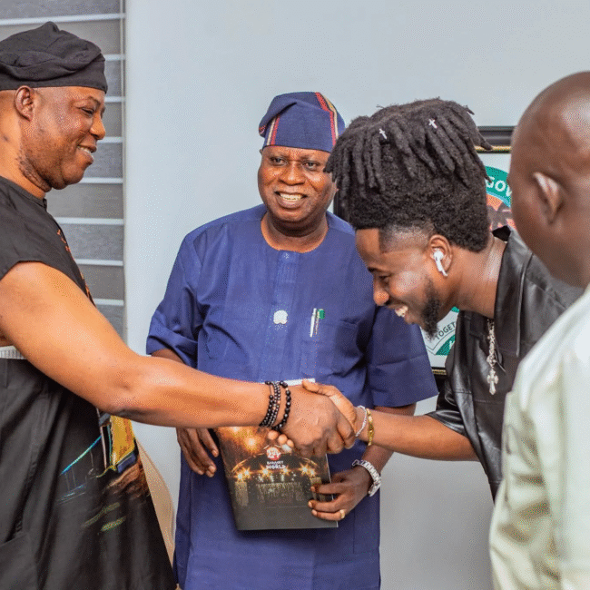 London Vibes Land in Badagry: Scope-Dee-Entertainer Returns Home, Plans Mega December Concert with Hunpe, Bonu’s Backing.